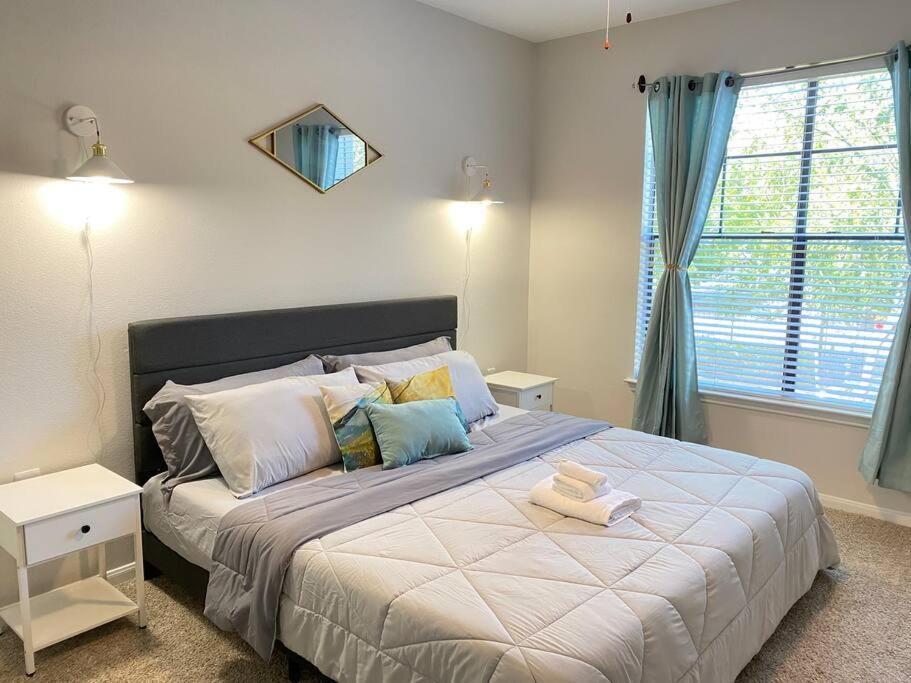 Your Warm Spacious Unit With Pool - Medical Center Houston Exterior photo